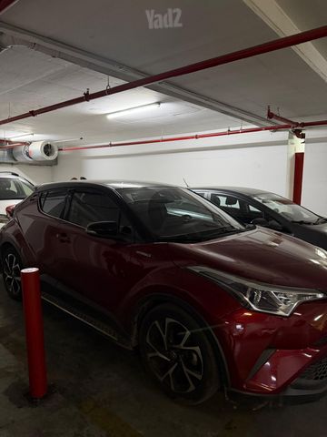 מודעת רכב טויוטה C-HR