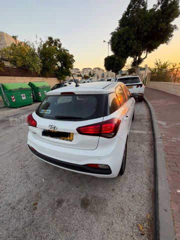 מודעת רכב יונדאי i20
