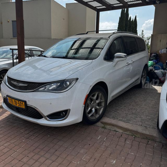 מודעת רכב קרייזלר פסיפיקה