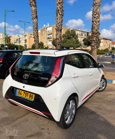 מודעת רכב טויוטה אייגו