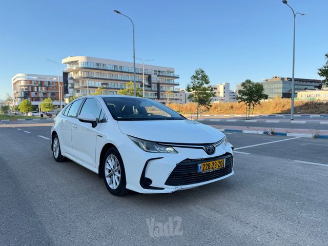 מודעת רכב טויוטה קורולה