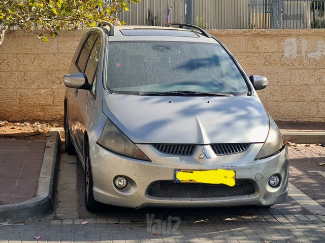מודעת רכב מיצובישי גרנדיס