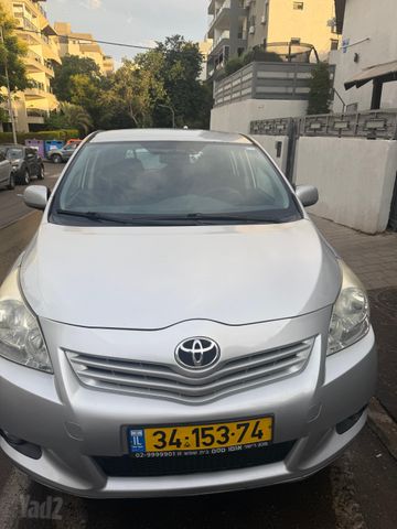 מודעת רכב טויוטה ורסו