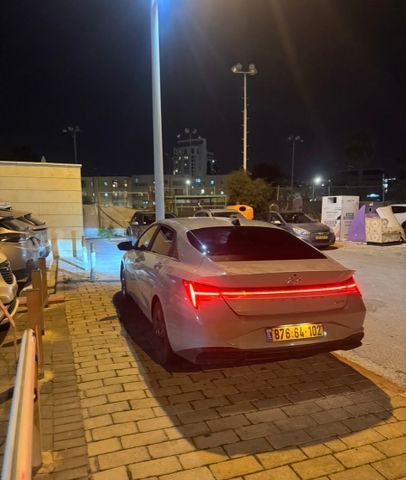 מודעת רכב יונדאי אלנטרה
