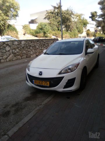 מודעת רכב מאזדה 3