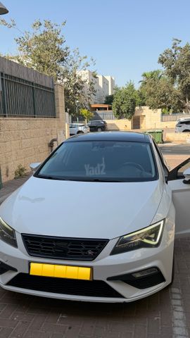 מודעת רכב סיאט לאון