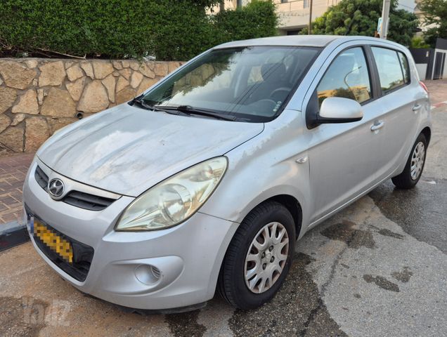 מודעת רכב יונדאי i20