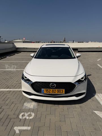 מודעת רכב מאזדה 3