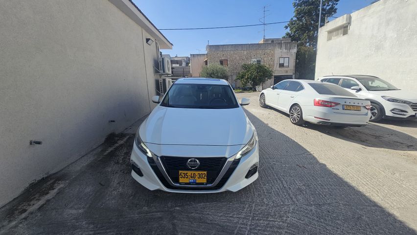 מודעת רכב ניסאן אלטימה