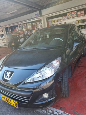 מודעת רכב פיג'ו 207
