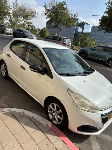 מודעת רכב פיג'ו 208