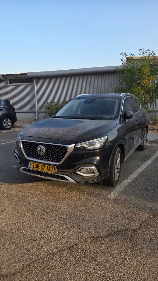מודעת רכב אם ג'י EHS PHEV