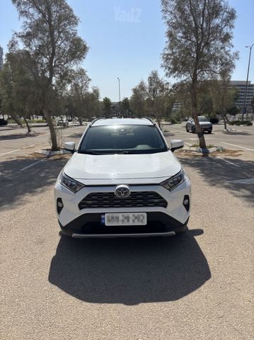 מודעת רכב טויוטה RAV4