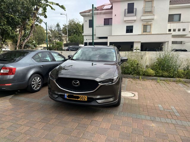 מודעת רכב מאזדה CX-5