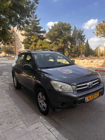 מודעת רכב טויוטה RAV4