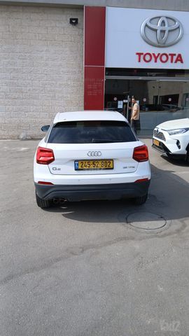 מודעת רכב אאודי Q2 1