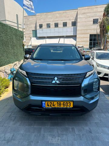 מודעת רכב מיצובישי אאוטלנדר 2
