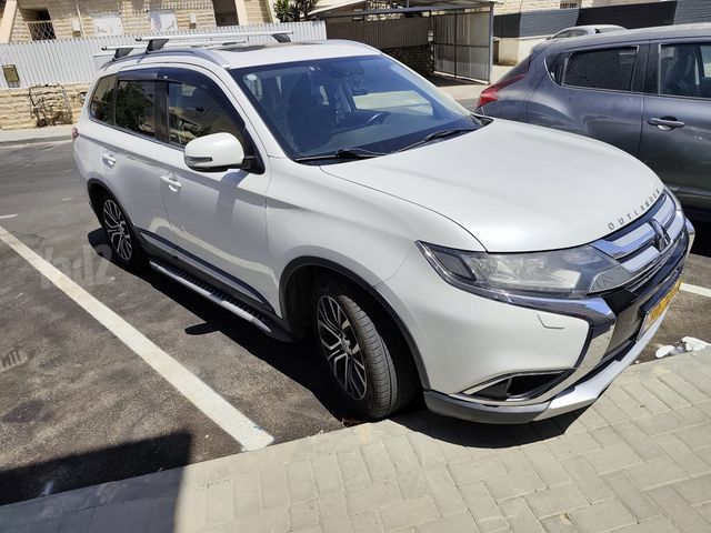 מודעת רכב מיצובישי אאוטלנדר