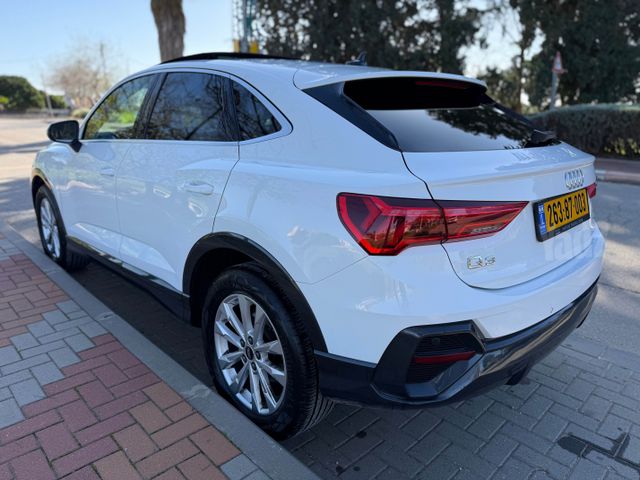 מודעת רכב אאודי Q3 1