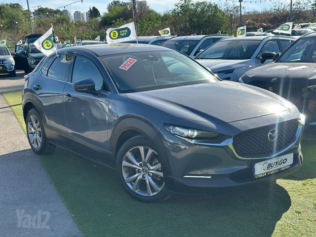מודעת רכב מאזדה CX-30
