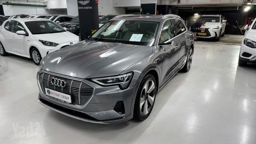 מודעת רכב אאודי E-tron
