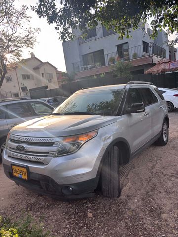מודעת רכב פורד אקספלורר
