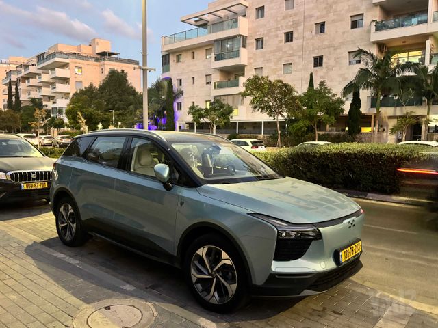 מודעת רכב איוויס U5