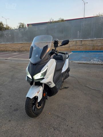 מודעת רכב סאן יאנג ג'וי מקס ספורט 250