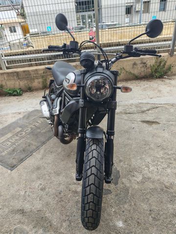 מודעת רכב דוקאטי סקרמבלר אייקון דארק