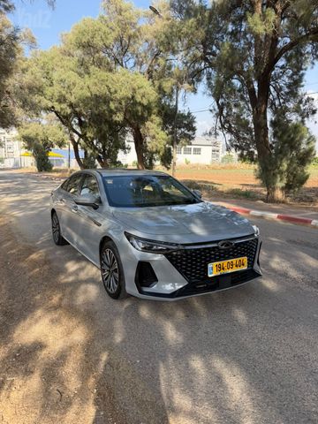 מודעת רכב צ׳רי אריזו 8
