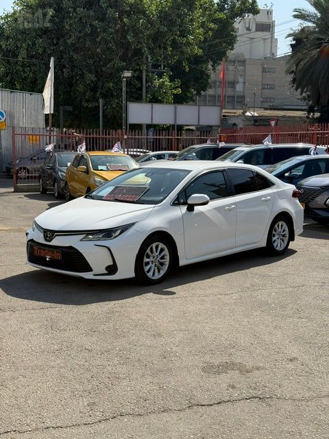מודעת רכב טויוטה קורולה