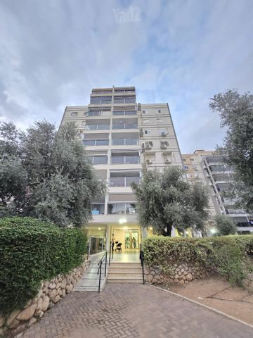 ברק 4