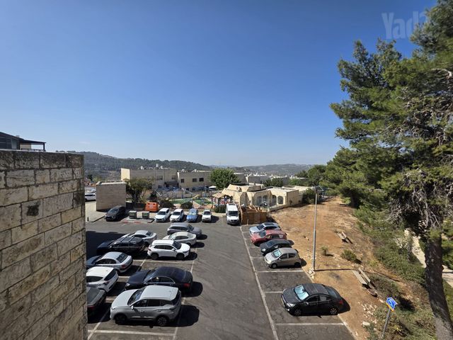 דירה להשכרה בירושלים (תיווך)