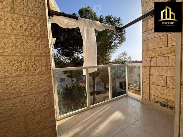 דירה להשכרה בירושלים (תיווך) — 4