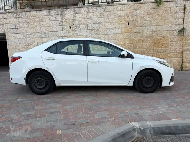 מודעת רכב טויוטה קורולה