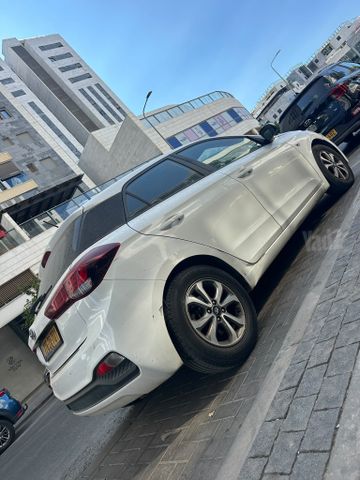 מודעת רכב יונדאי i20