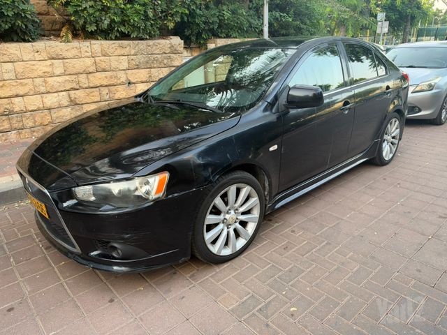 מודעת רכב מיצובישי לנסר