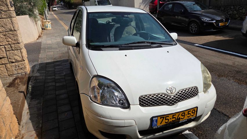מודעת רכב טויוטה יאריס
