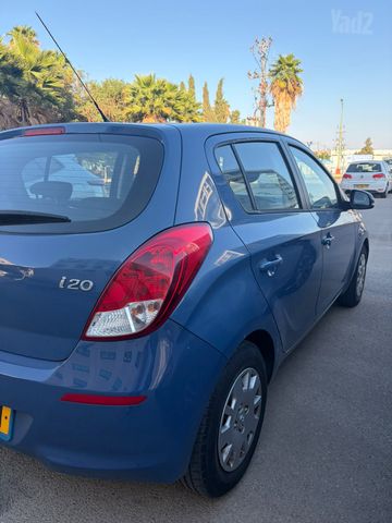 מודעת רכב יונדאי i20