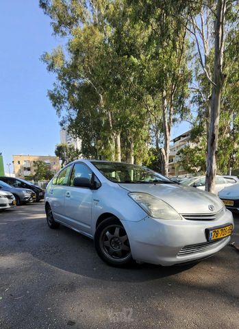 מודעת רכב טויוטה פריוס