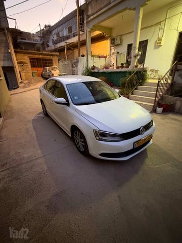 מודעת רכב פולקסווגן ג'טה