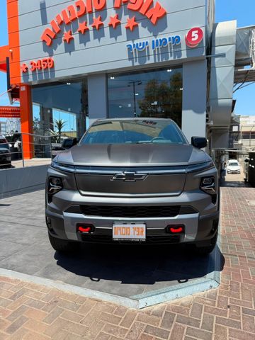 מודעת רכב שברולט סילברדו EV
