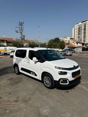 מודעת רכב סיטרואן ברלינגו