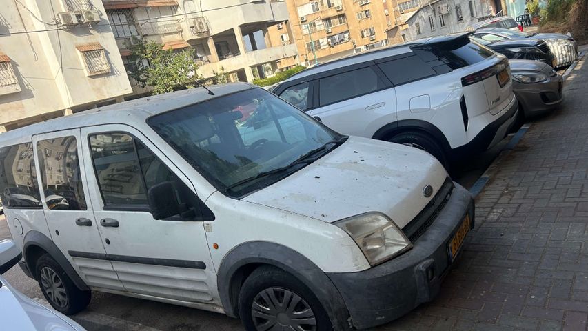 מודעת רכב פורד טורנאו קונקט