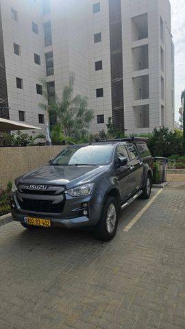 מודעת רכב איסוזו די-מקס