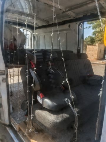 מודעת רכב פורד טרנזיט