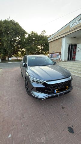 מודעת רכב בי.ווי.די סי ליון 05