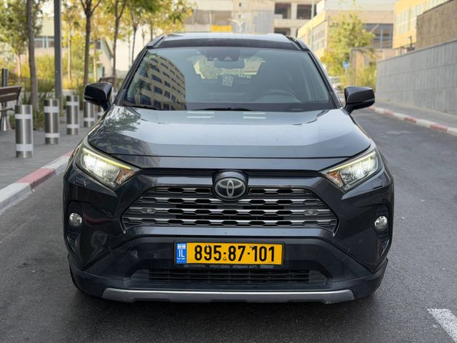 מודעת רכב טויוטה RAV4