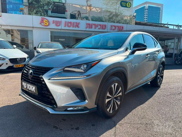 מודעת רכב לקסוס NX