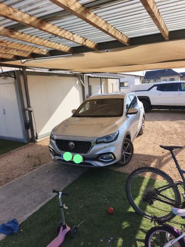 מודעת רכב אם ג'י EHS PHEV
